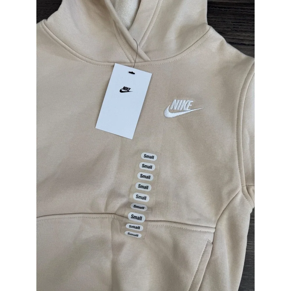 youth small Nike hoodie sweatshirt beige back to school NWT activewear